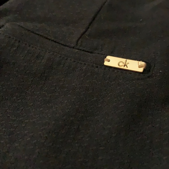 Calvin Klein textured slim fit pants - Picture 3 of 12